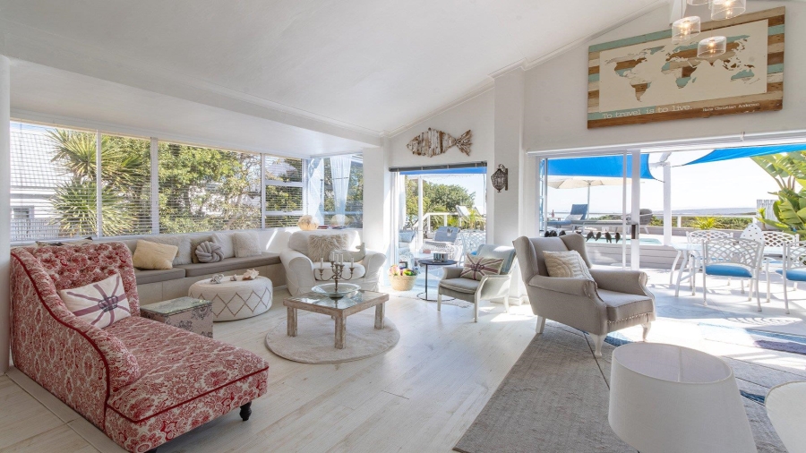 4 Bedroom Property for Sale in Grotto Bay Western Cape